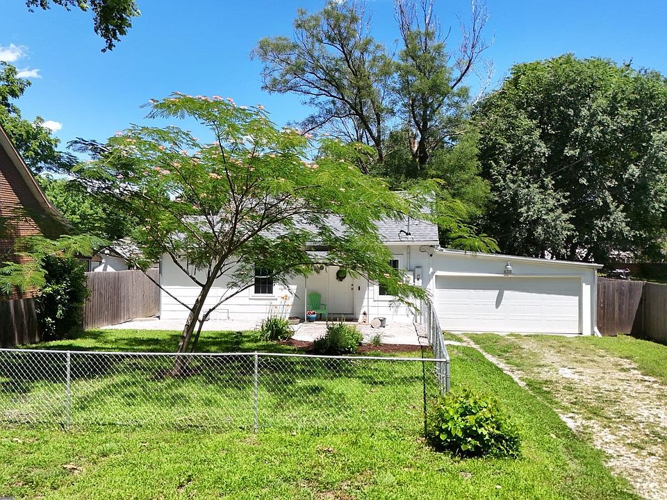 1st image of 630 N 5th St