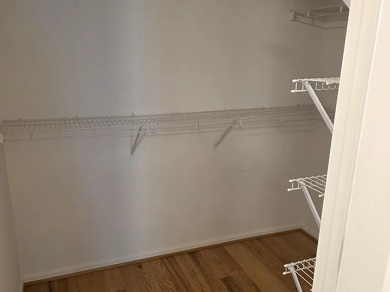 7505 Riverside Ct — Photo 44