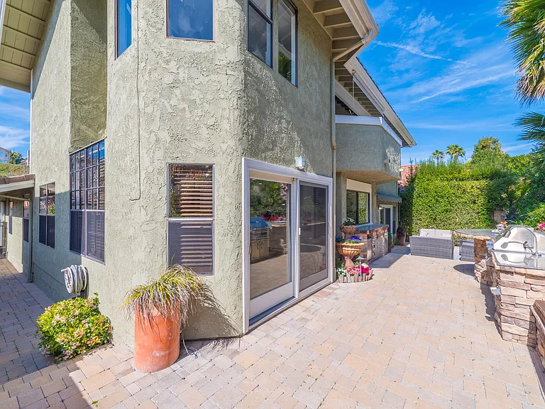 24692 Kings Rd — Photo 77