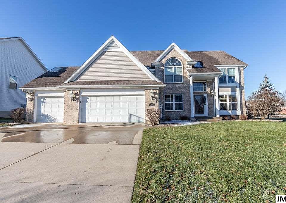 1st image of 1065 Foxborough Dr