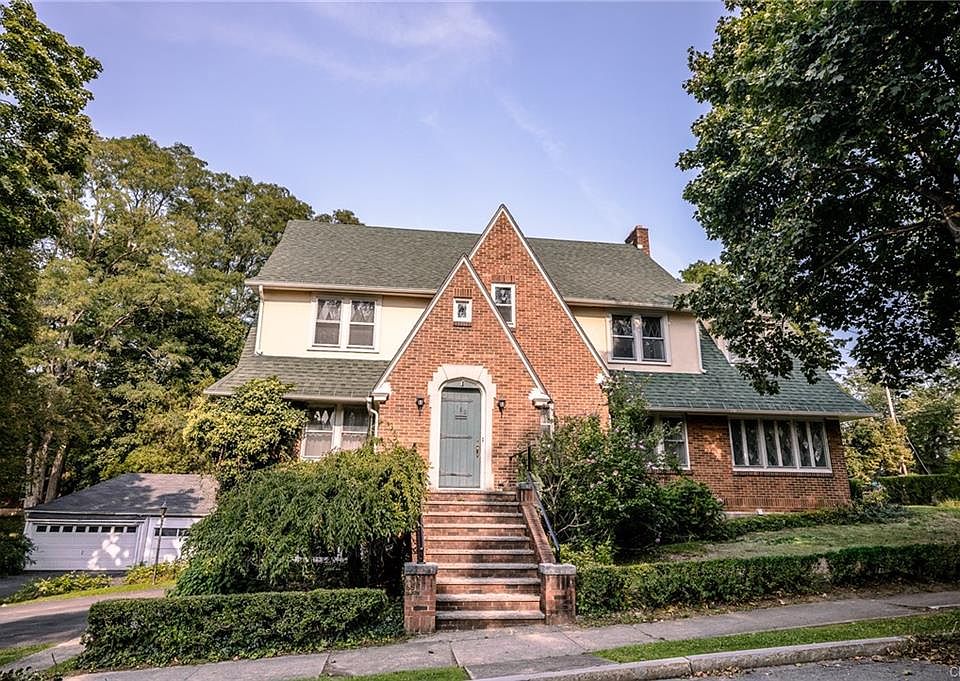 1st image of 100 Sedgwick Dr