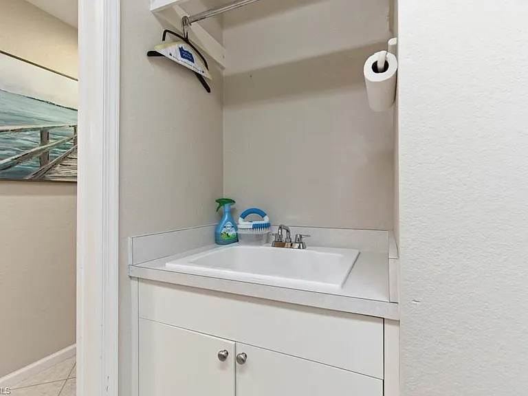 10040 Valiant Ct #101 — Photo 21
