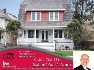 1037 Edgewood Ln, Fort Lee, NJ 07024