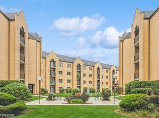 7410 W Lawrence Ave UNIT 222, Harwood Heights, IL 60706