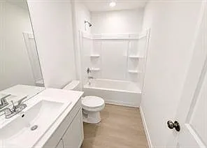 7511 Barcelona Spgs — Photo 10
