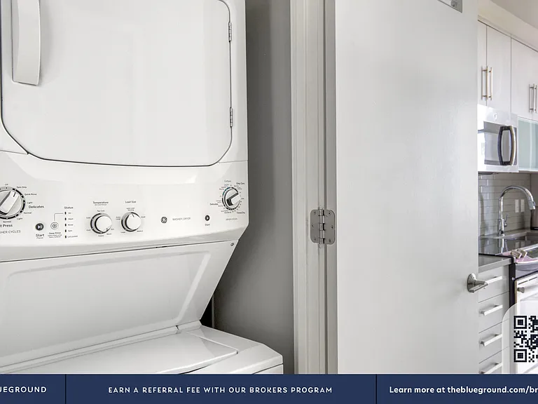 Washer/Dryer in Apartment