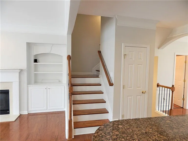 10829 Yorkwood St — Photo 31