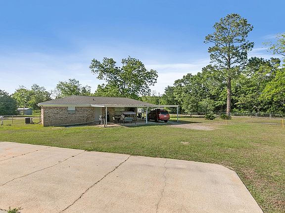 5th image of 210 Bauman Rd