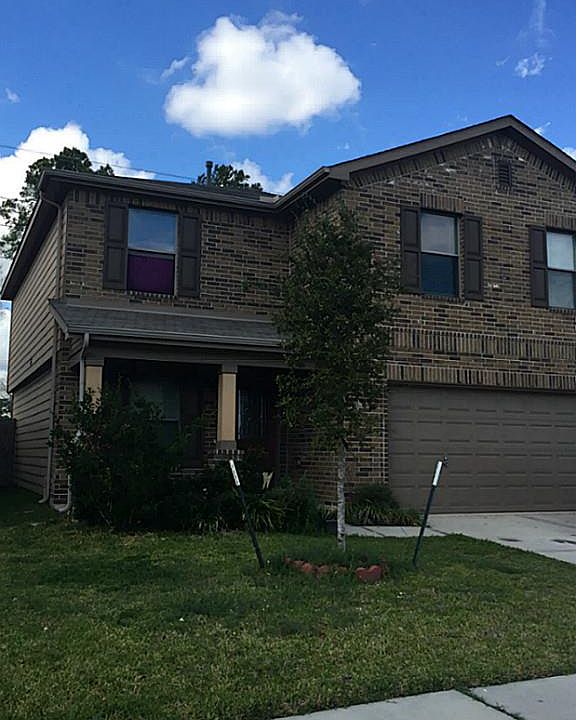 1st image of 1126 Larks Trace Ln
