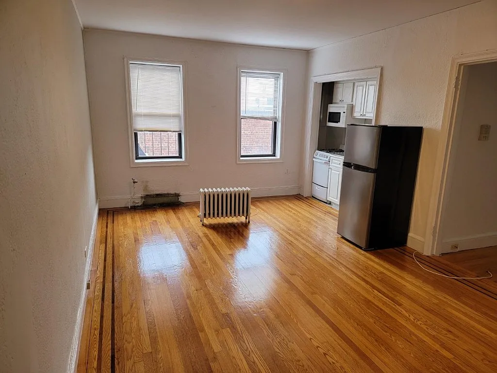 Studio, 1.0 bath, $1,900 — Photo 2