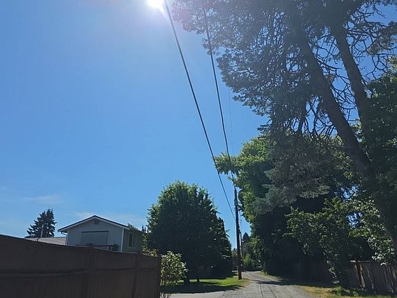 4th image of 11925 59th Street Ct E