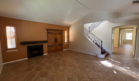 3rd image of 1513 Carmel Ave