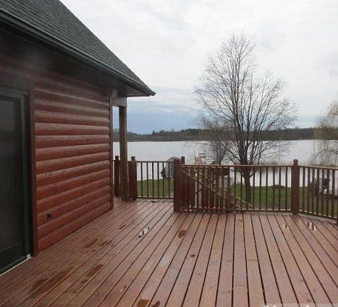 3rd image of 46310 Cambridge Dr