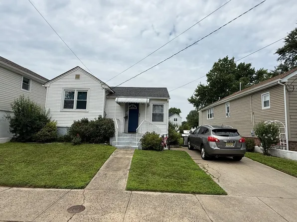 55 Washington Ave, Keansburg, NJ 07734