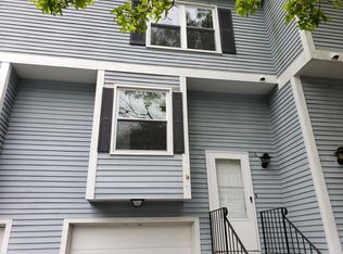 116 Peters Dr, Groton, CT 06340