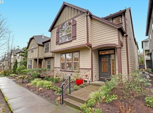 935 SW Mozart Ter, Portland, OR 97225