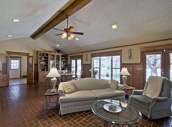 5th image of 7791 Truax Cir