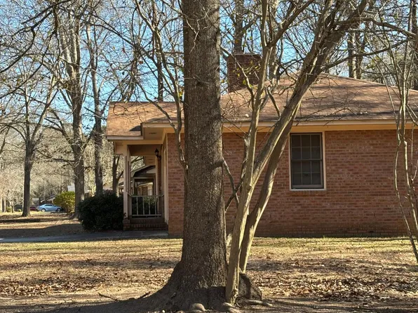 1460 Crowndale Dr, Sumter, SC 29150