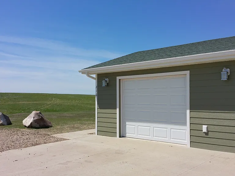 Prairie Meadows Townhomes — Photo 7