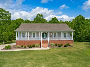 900 Mountain Crest Dr, Pell City, AL 35128