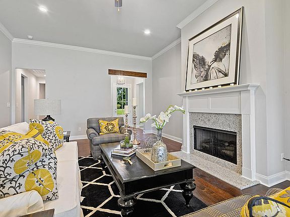 3rd image of 59845 Thomas Ross Dr