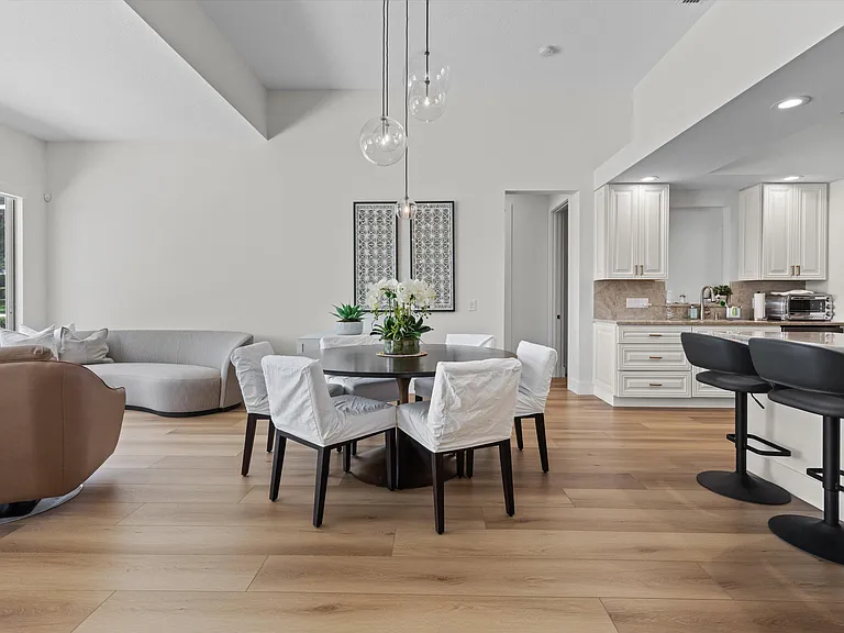 2057 Futana Way — Photo 11