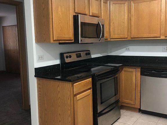2nd image of 10440 Brooks Ln