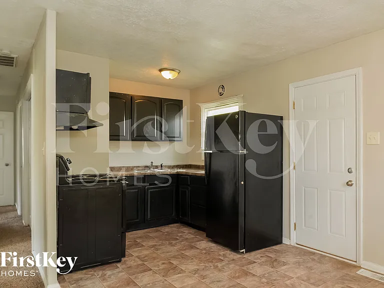 4331 Bertrand Rd — Photo 7