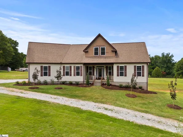 210 Rutledge Lake Rd, Greenville, SC 29617