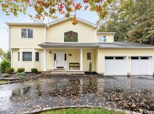 1982 Raritan Rd, Scotch Plains, NJ 07076