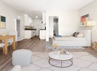 Palm Royal Apartments, Los Angeles, CA 90068