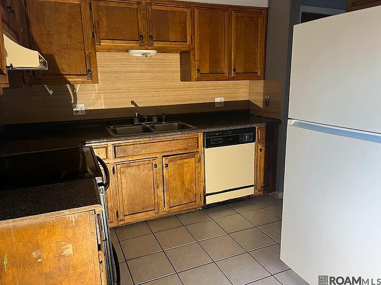 3412 Yorkfield Dr #D — Photo 6