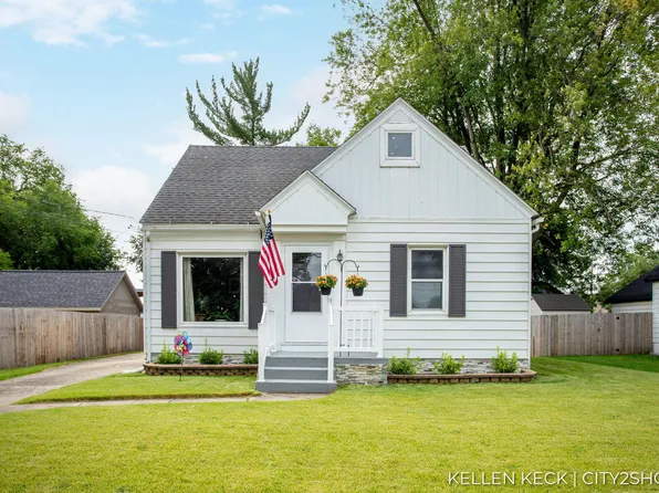 2166 Newport St SW, Wyoming, MI 49519