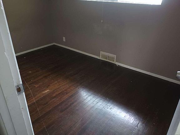 5th image of 4217 Smithfield Pl