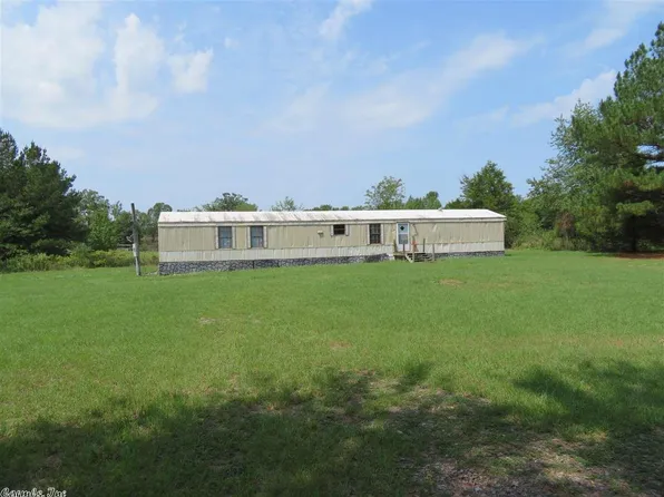 545 Hughes Rd, Hot Springs, AR 71913