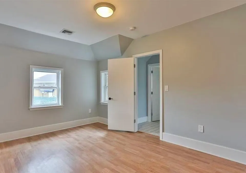 117 Standish Ave #2