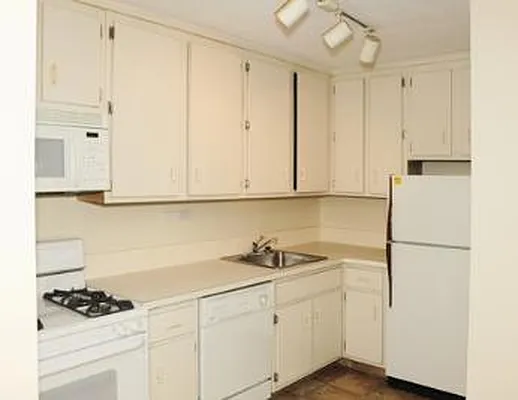 Rented by Corcoran | media 11