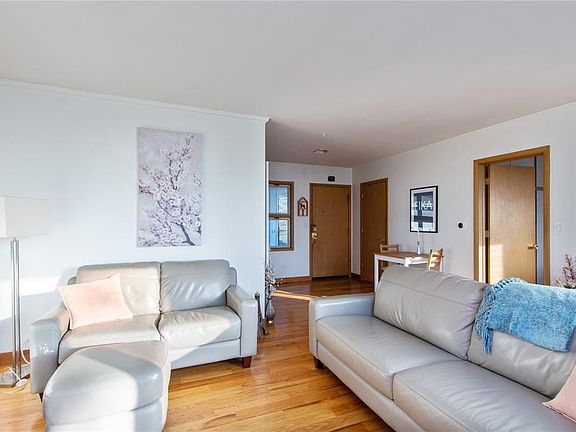 3rd image of 2717 Eastern Ave NE #B