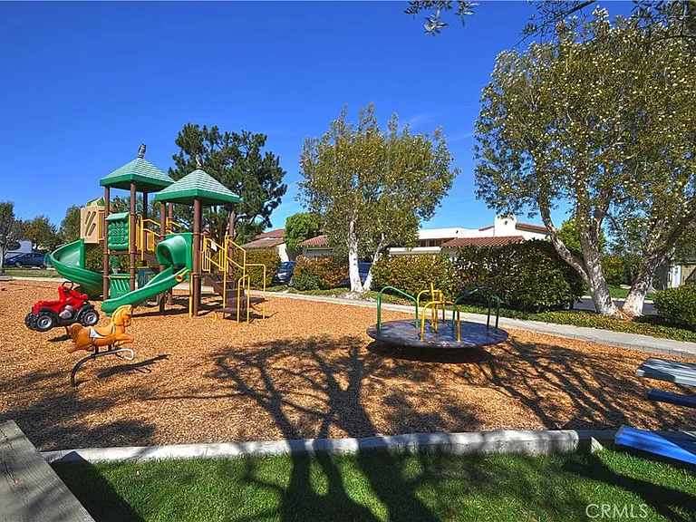 91 Cypress Way — Photo 21