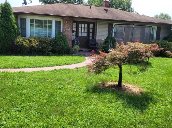 4232 Landgreen St, Rockville, MD 20853