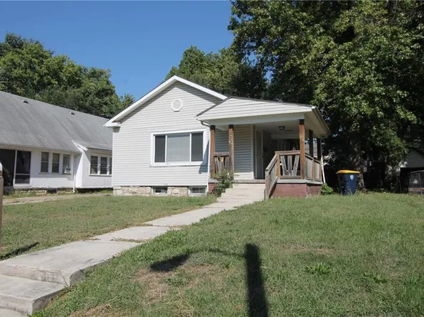 2230 E 67th Ter, Kansas City, MO 64132