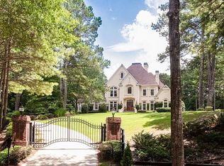 170 Allmond Ln, Alpharetta, GA 30004