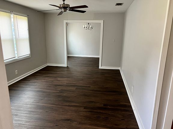 2nd image of 105 Myra St