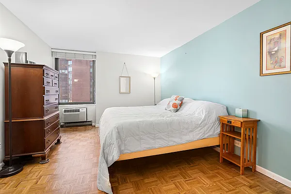 Sold by Corcoran | media 6