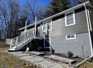 8 Warren Ln, Wantage, NJ 07461