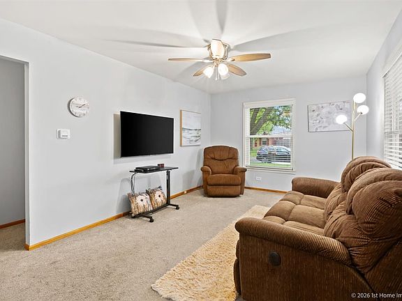 3rd image of 16738 Hilltop Ave