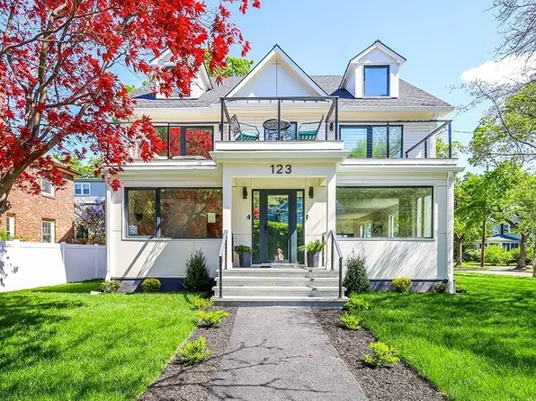 123 Auburn St #A, Auburndale, MA 02466