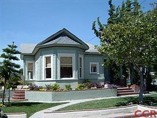 5th image of 719 E College Ave