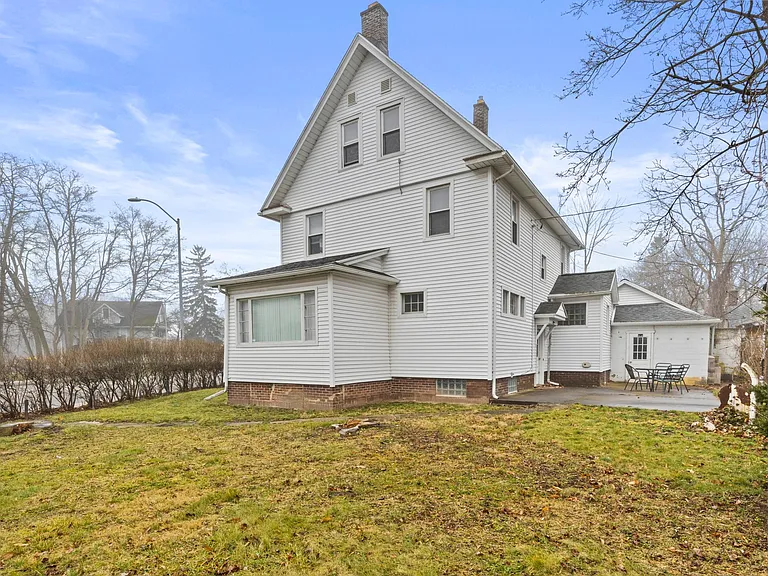2 Scottsville Rd — Photo 17