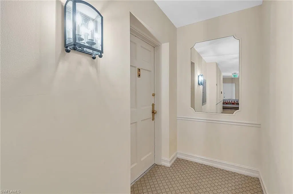 2 bed, 2.0 bath, 1720 sqft, $10,000 — Photo 3